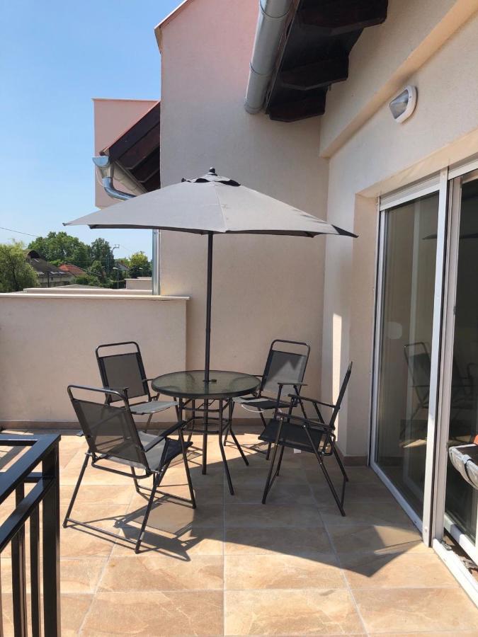 Bibi Terasz Apartman Balatonlelle Luaran gambar